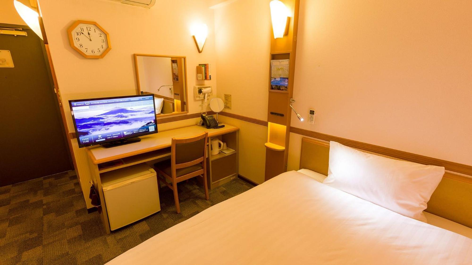 Toyoko Inn Chiba Minato Ekimae Room photo