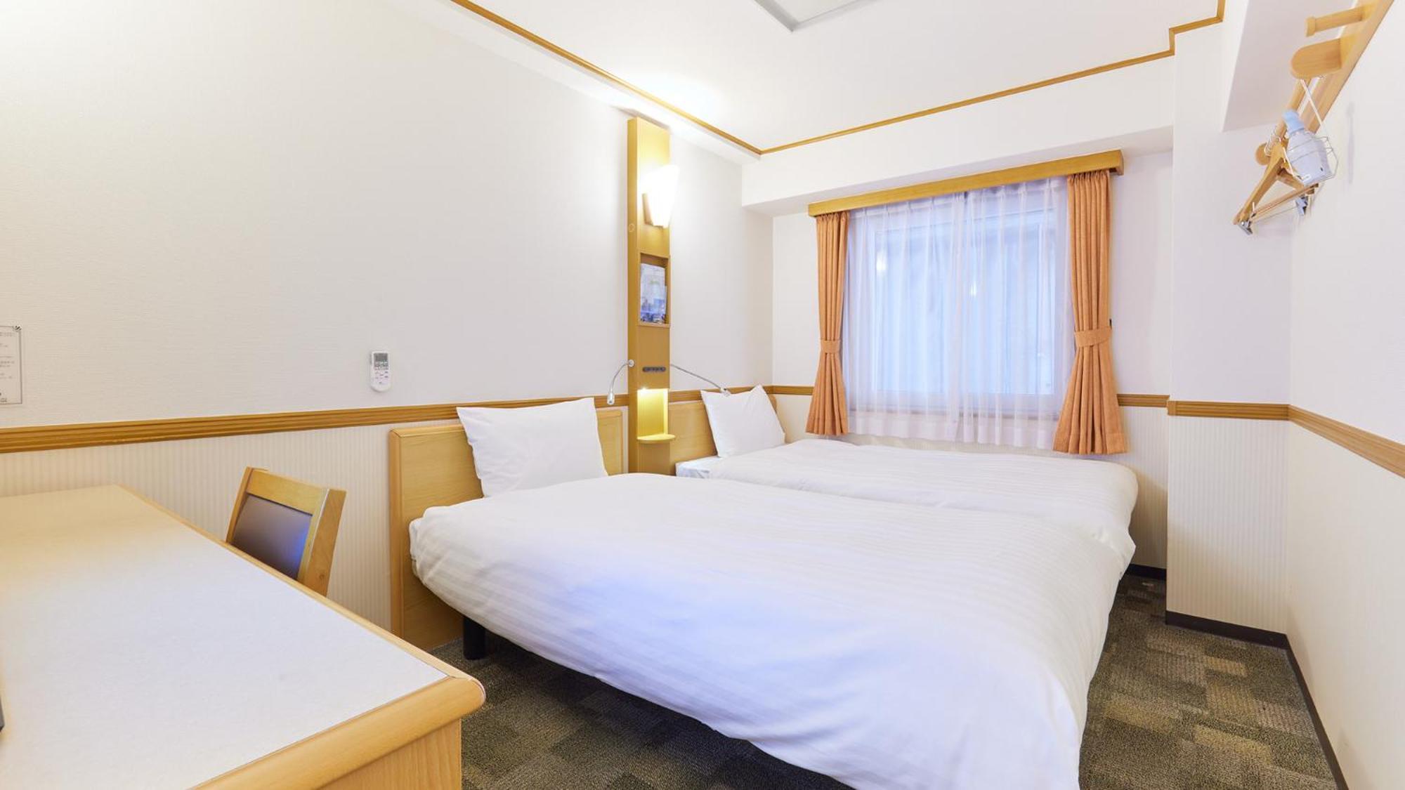 Toyoko Inn Chiba Minato Ekimae Exterior photo
